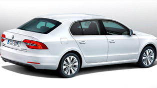 2013 skoda superb facelift - uk price £18,555