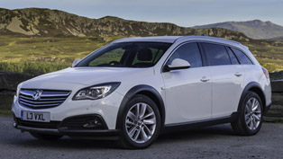 2013 vauxhall insignia country tourer - price £25,349