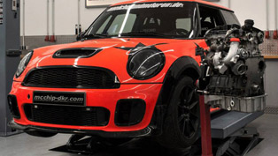 mcchip-dkr mini john cooper works with a 2.0 tfsi and dsg gearbox