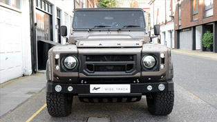 kahn land rover defender 2.2 tdci xs 10 chelsea wide track edition