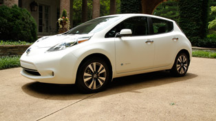 nissan leaf - the world's cleanest self-washing car