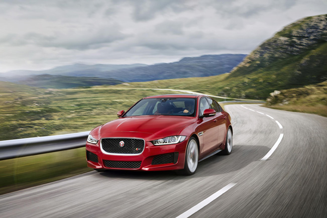Jaguar-XE-651