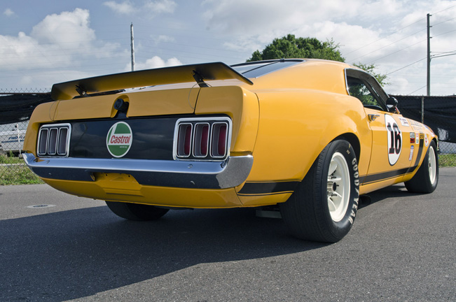 1970-Ford-Mustang-rear_651