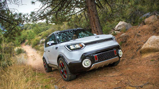 kia trail’ster e-awd concept makes chicago debut [video]