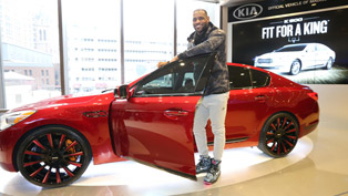 kia shows the custom 2016 k900