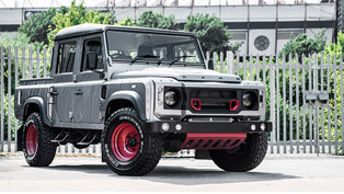 custom kahn land rover defender 110 makes impressive debut