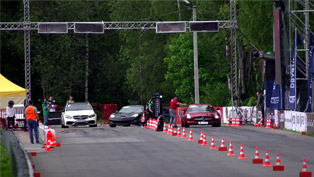 corvette zr1 c6 taking out two mercedes-amgs? [video]