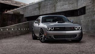 blacktop is the new black for 2016 dodge challenger