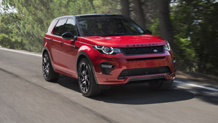 land rover discovery and defender models earn prizes and recognition 