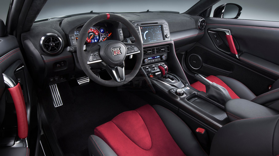 2017 Nissan GT-R NISMO