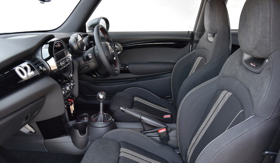 2016 MINI Cooper Works Challenge