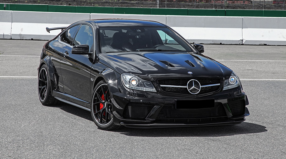 2017 Inden Design Mercedes-AMG C 63 Black Series 