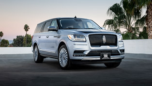 lincoln team showcases jay leno's exclusive black label navigator