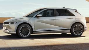 the virtual unveiling of new ioniq 5 is marked by a record number of enquiries.