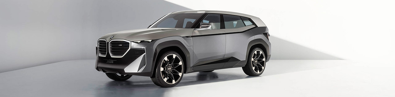 2022 BMW Concept XM Front Angle