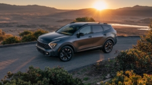 pricing for the 2023 kia sportage phev starts at $38,490