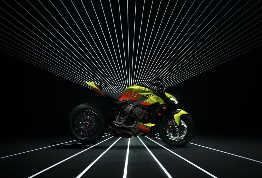Ducati Streetfighter V4 Lamborghini (2023) - Side