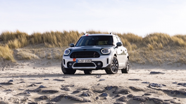 Mini Countryman Cooper S ALL4 Uncharted Edition
