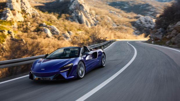 McLaren Artura Spider